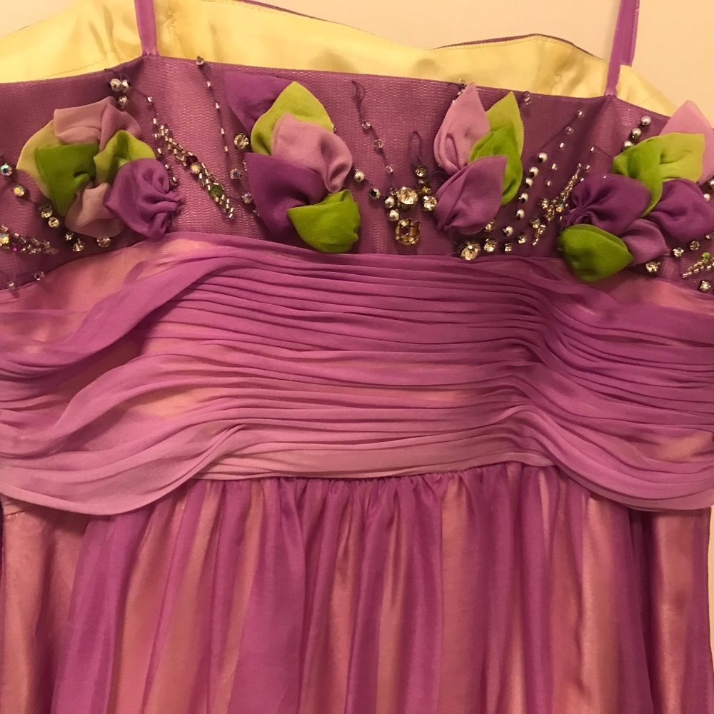 Prom - Picture 3 of 5